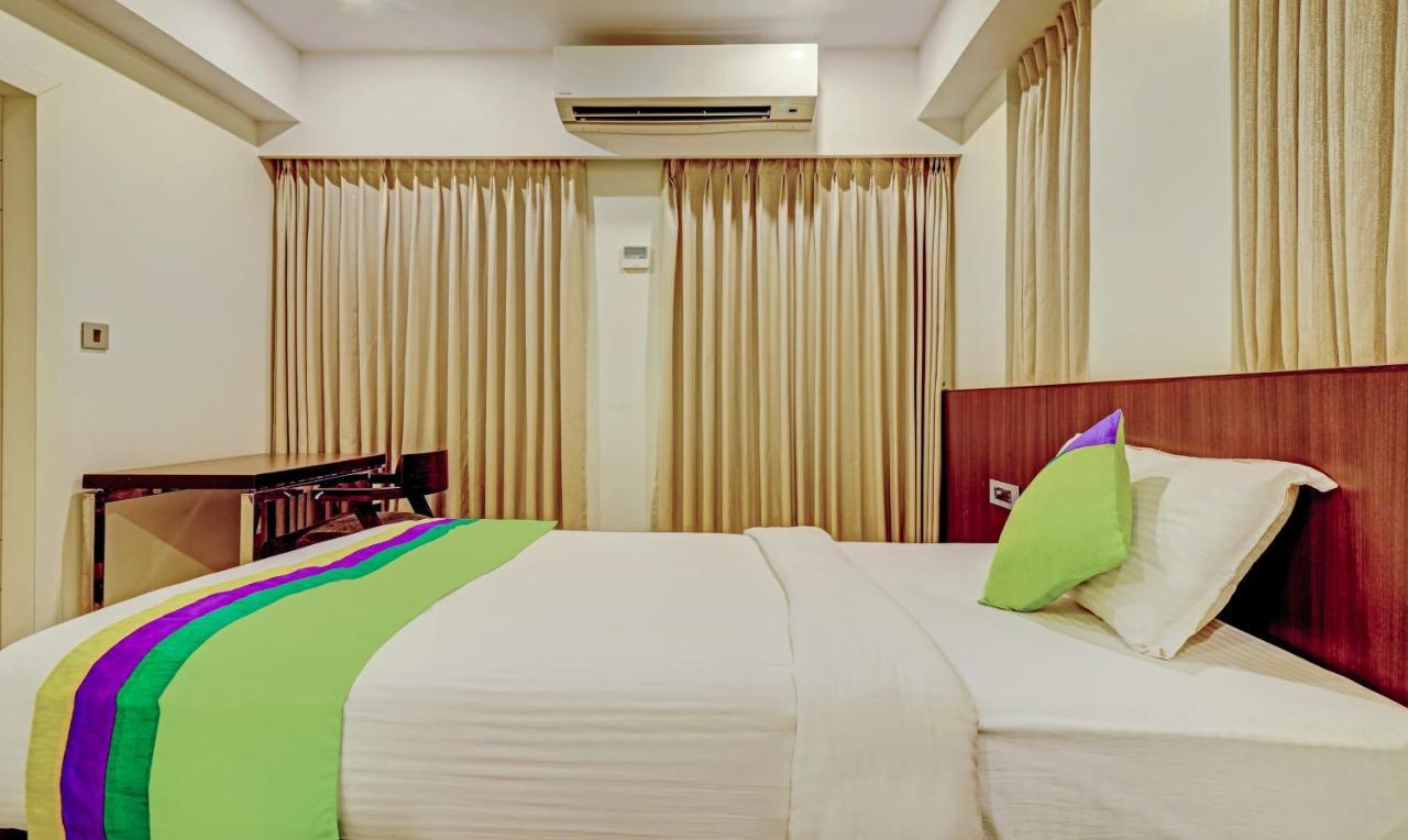 Treebo Seaesta Rk Beach Visakhapatnam Exteriör bild
