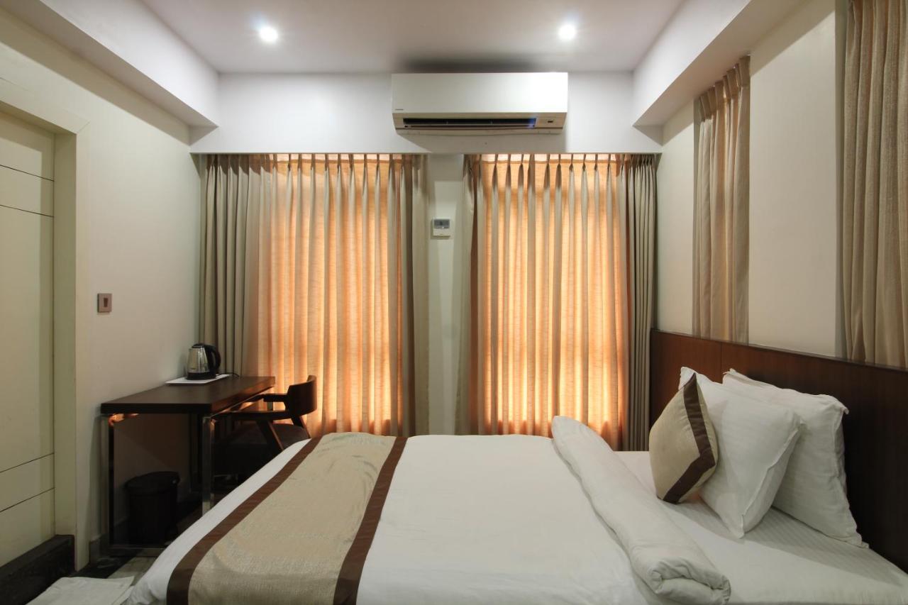 Treebo Seaesta Rk Beach Visakhapatnam Exteriör bild